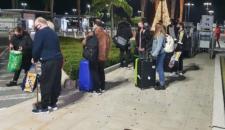 Σε ξενοδοχείο της Λεμεσού οι επιβάτες της Εasy jet που έφτασαν χτες στο αεροδρόμιο Πάφου